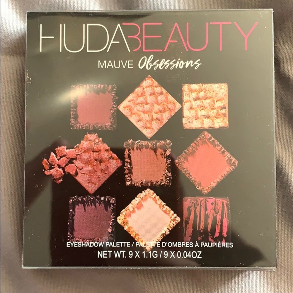 Huda beauty mauve obsession eyeshadow palette